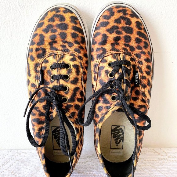 Kids Lace Up VANS | Cheetah Print Shoes | Leopard Print Sneakers | Skate Shoes 3 - Picture 2 of 7